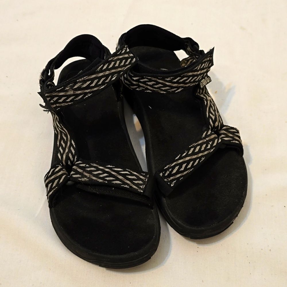 TEVA Sandals 6